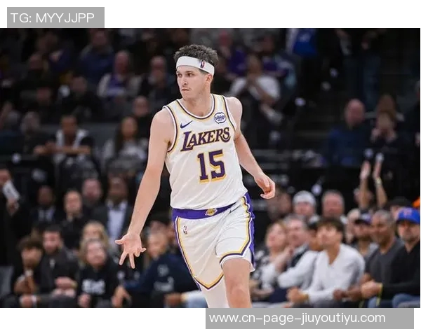 里夫斯砍下50分10板5助成湖人队史第三人上一个成就者为科比