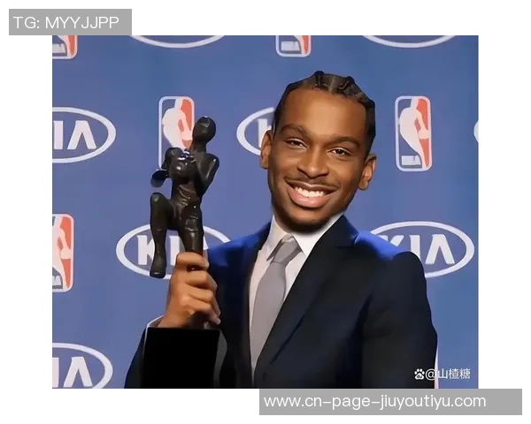 亚历山大荣膺双料MVP助力球队夺冠NBA官推热情回顾上赛季辉煌成就
